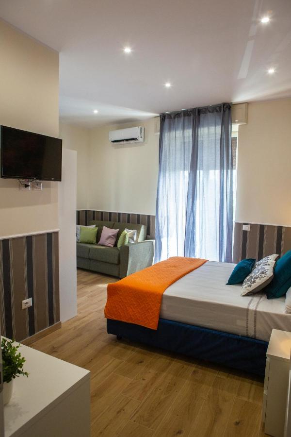 Airport Fly House Hotel Napoli Eksteriør billede